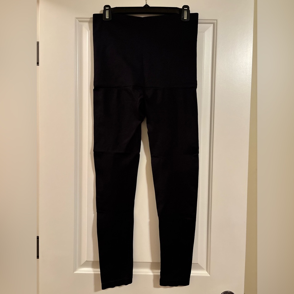 Women’s Black Shape Wear Leggings